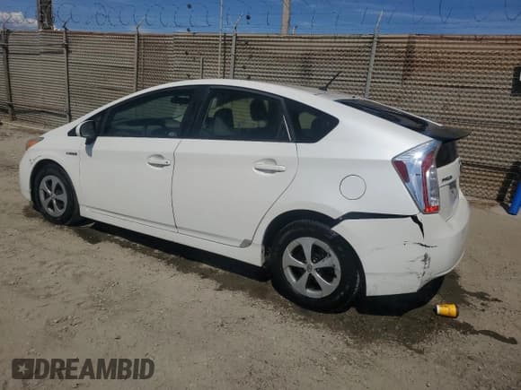 ✅ 2013 Toyota Prius Two • VIN: JTDKN3DU4D0351573 • Лот: 70599705. Опубликован ранее на Copart с пробегом 124 611 миль. Бесплатный доступ к архиву аукционных продаж из США и подробный отчёт об истории автомобиля на DreamBid. Изображение 2.