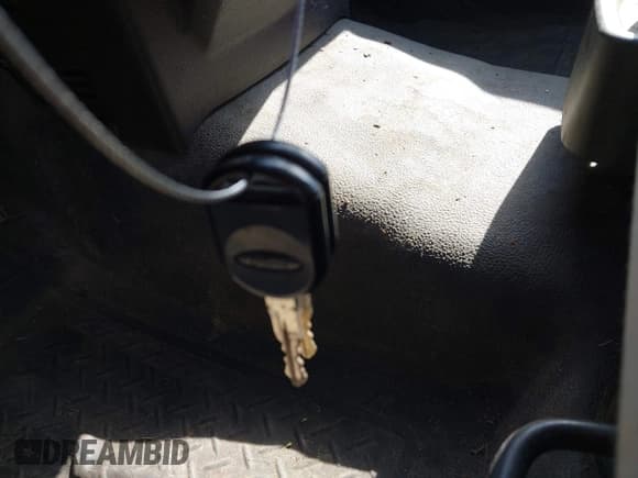 ✅ 2011 Ford F-150 XL • VIN: 1FTMF1CM1BKE13265 • Lot: 41973290. Listed on IAAI with 246,958 mi. Free auction sales archive from the USA and detailed vehicle history report at DreamBid. Image 11.