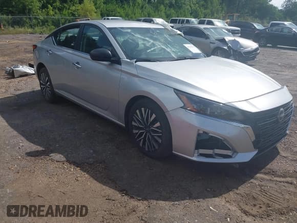 ✅ 2024 Nissan Altima SV • VIN: 1N4BL4DV4RN391317 • Lot: 42541921. Listed on IAAI with 36,019 mi. Free auction sales archive from the USA and detailed vehicle history report at DreamBid. Image 1.