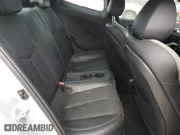 ✅ 2016 Hyundai Veloster Turbo • VIN: KMHTC6AEXGU255318 • Lot: 77101544. Wystawiony na Copart z przebiegiem Nie podano. Bezpłatny archiwum sprzedaży aukcyjnych z USA i szczegółowy raport historii pojazdu na DreamBid. Zdjęcie 10.