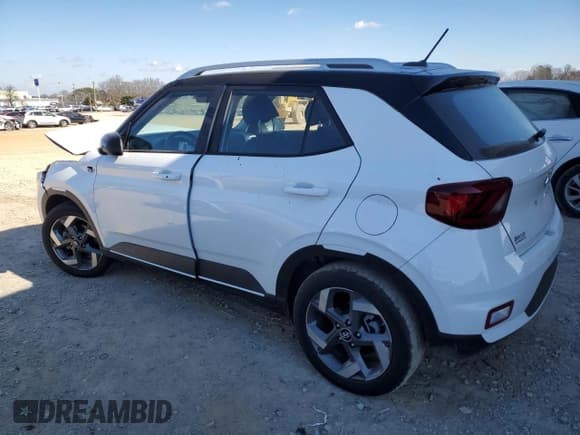 ✅ 2024 Hyundai Venue SEL • VIN: KMHRC8A37RU295377 • Lot: 42422375. Listed on Copart with 12,701 mi. Free auction sales archive from the USA and detailed vehicle history report at DreamBid. Image 2.