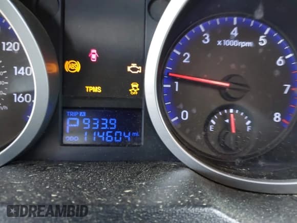 ✅ 2010 Hyundai Genesis Coupe • VIN: KMHHU6KH0AU028724 • Lot: 42198771. Wystawiony na IAAI z przebiegiem 114 604 mil. Bezpłatny archiwum sprzedaży aukcyjnych z USA i szczegółowy raport historii pojazdu na DreamBid. Zdjęcie 15.