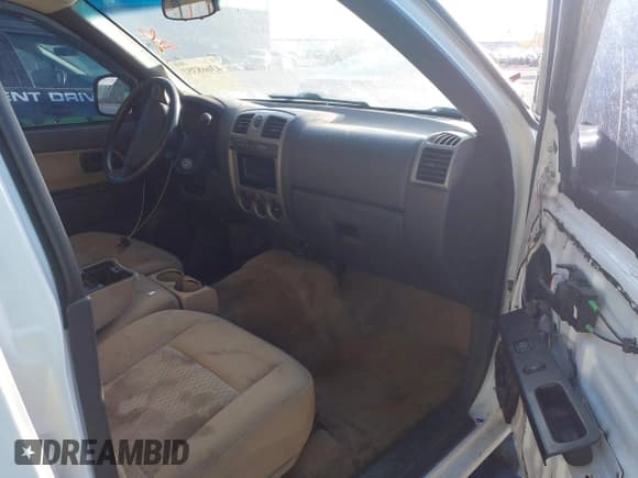 ✅ 2006 Chevrolet Colorado 2LT • VIN: 1GCDT136368178719 • Лот: 43668352. Опубликован ранее на IAAI с пробегом 300 765 миль. Бесплатный доступ к архиву аукционных продаж из США и подробный отчёт об истории автомобиля на DreamBid. Изображение 5.