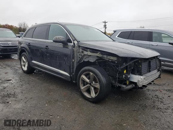 ✅ 2021 Audi Q7 Premium • VIN: WA1AJAF79MD024589 • Lot: 90312905. Wystawiony na Copart z przebiegiem 88 010 mil. Bezpłatny archiwum sprzedaży aukcyjnych z USA i szczegółowy raport historii pojazdu na DreamBid. Zdjęcie 4.