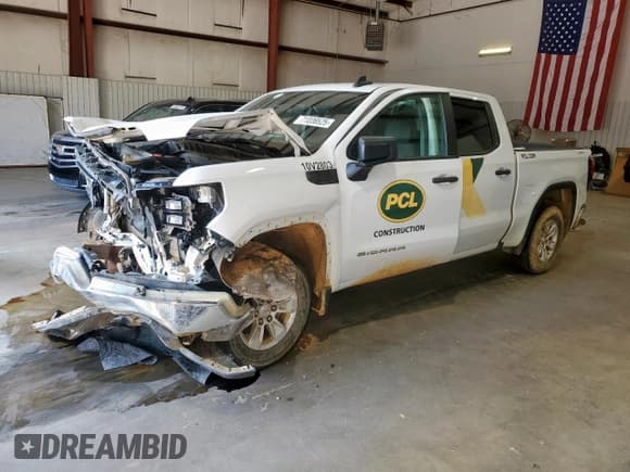 ✅ 2024 GMC Sierra 1500 Pro • VIN: 1GTUUAED9RZ117835 • Lot: 71036525. Listed on Copart with 31,482 mi. Free auction sales archive from the USA and detailed vehicle history report at DreamBid. Image 1.