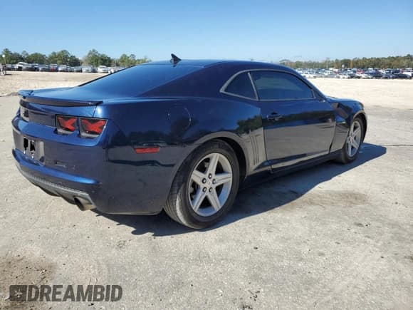 ✅ 2012 Chevrolet Camaro 1LT • VIN: 2G1FB1E38C9206490 • Lot: 91917165. Listed on Copart with 137,039 mi. Free auction sales archive from the USA and detailed vehicle history report at DreamBid. Image 3.