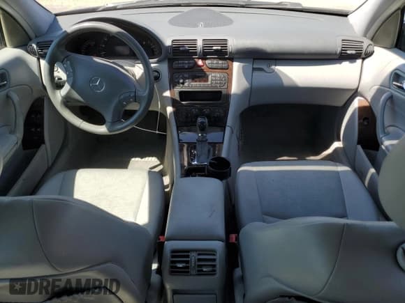 ✅ 2002 Mercedes-Benz C 230/260/280/320 • VIN: WDBRF61J72F252357 • Лот: 69651635. Опубликован ранее на Copart с пробегом 106 010 миль. Бесплатный доступ к архиву аукционных продаж из США и подробный отчёт об истории автомобиля на DreamBid. Изображение 8.