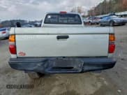 ✅ 2004 Toyota Tacoma PreRunner • VIN: 5TESN92NX4Z321640 • Лот: 93737315. Опубликован ранее на Copart с пробегом 242 860 миль. Бесплатный доступ к архиву аукционных продаж из США и подробный отчёт об истории автомобиля на DreamBid. Изображение 6.
