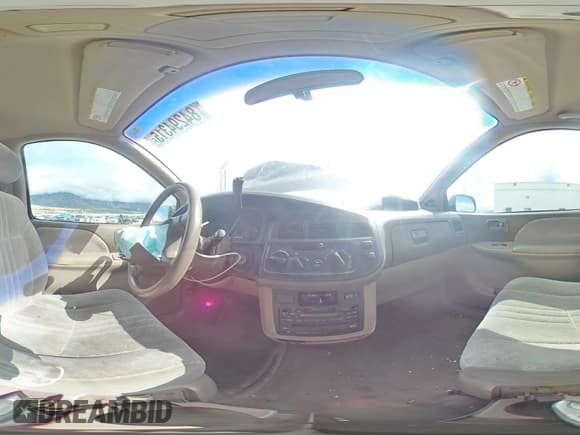 ✅ 1999 Toyota Sienna LE • VIN: 4T3ZF13C2XU134628 • Лот: 84294315. Опубликован ранее на Copart с пробегом 211 607 миль. Бесплатный доступ к архиву аукционных продаж из США и подробный отчёт об истории автомобиля на DreamBid. Изображение 15.