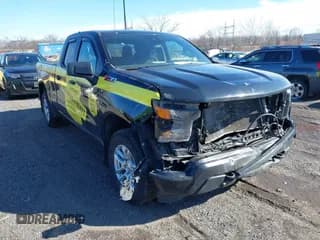 ✅ 2023 Chevrolet Silverado 1500 Work Truck • VIN: 1GCRDAEDXPZ307503 • Lot: 41588406. Wystawiony na IAAI z przebiegiem 79 583 mil. Bezpłatny archiwum sprzedaży aukcyjnych z USA i szczegółowy raport historii pojazdu na DreamBid. Zdjęcie 1.