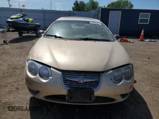 ✅ 2000 Chrysler 300M M • VIN: 2C3HE66G8YH151644 • Лот: 77418134. Опубликован ранее на Copart с пробегом 162 006 миль. Бесплатный доступ к архиву аукционных продаж из США и подробный отчёт об истории автомобиля на DreamBid. Изображение 5.