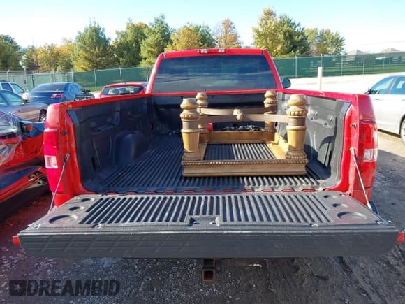 ✅ 2007 Chevrolet Silverado 1500 1LT • VIN: 1GCEC14017Z513390 • Lot: 43621590. Listed on IAAI with 134,530 mi. Free auction sales archive from the USA and detailed vehicle history report at DreamBid. Image 8.