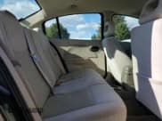 ✅ 2006 Saturn ION • VIN: 1G8AL55B56Z186653 • Lot: 92742755. Wystawiony na Copart z przebiegiem 92 937 mil. Bezpłatny archiwum sprzedaży aukcyjnych z USA i szczegółowy raport historii pojazdu na DreamBid. Zdjęcie 10.