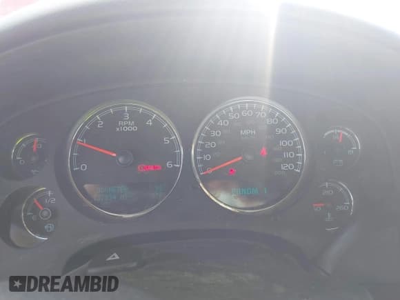 ✅ 2012 Chevrolet Suburban • VIN: 1GNWKMEG9CR206829 • Lot: 42263407. Listed on IAAI with 137,934 mi. Free auction sales archive from the USA and detailed vehicle history report at DreamBid. Image 7.