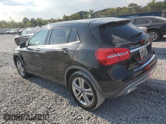 ✅ 2015 Mercedes-Benz GLA 250 • VIN: WDCTG4EB5FJ184214 • Lot: 81575455. Wystawiony na Copart z przebiegiem 130 028 mil. Bezpłatny archiwum sprzedaży aukcyjnych z USA i szczegółowy raport historii pojazdu na DreamBid. Zdjęcie 2.