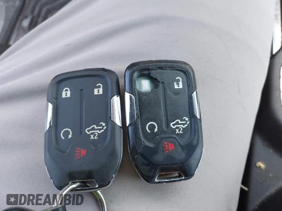 ✅ 2022 Chevrolet Silverado 1500 LT Trail Boss • VIN: 1GCPYFED0NZ236995 • Lot: 42514111. Wystawiony na IAAI z przebiegiem 53 377 mil. Bezpłatny archiwum sprzedaży aukcyjnych z USA i szczegółowy raport historii pojazdu na DreamBid. Zdjęcie 11.