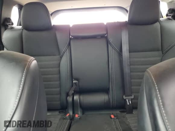 2024 Mitsubishi Outlander SE z VIN JA4J3VA83RZ065022, wystawiony jako Copart lot #90236785 z przebiegiem 34 770 mil mil oraz Czysty tytuł • Clean title. Historia ofert i sprzedaży dostępna na DreamBid. Obrazek 10.