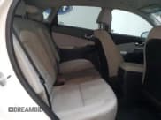 ✅ 2023 Hyundai Kona SE • VIN: KM8K23AG0PU193698 • Лот: 73289924. Опубликован ранее на Copart с пробегом 37 116 миль. Бесплатный доступ к архиву аукционных продаж из США и подробный отчёт об истории автомобиля на DreamBid. Изображение 11.