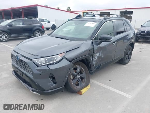✅ 2019 Toyota RAV4 Hybrid XSE • VIN: JTMEWRFV1KD524572 • Лот: 43547851. Опубликован ранее на IAAI с пробегом 148 359 миль. Бесплатный доступ к архиву аукционных продаж из США и подробный отчёт об истории автомобиля на DreamBid. Изображение 17.