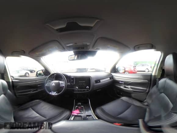 2020 Mitsubishi Outlander SE с VIN JA4AD3A34LZ034066, выставлен на аукционе IAAI как лот 43452420 с пробегом 104 533 миль миль и . История ставок и продаж доступна на DreamBid. Изображение 18.