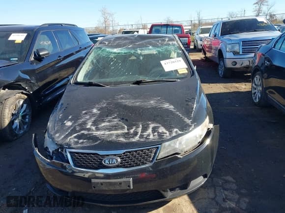 ✅ 2011 Kia Forte LX • VIN: KNAFT4A21B5330435 • Lot: 43720329. Listed on IAAI with Not provided. Free auction sales archive from the USA and detailed vehicle history report at DreamBid. Image 11.