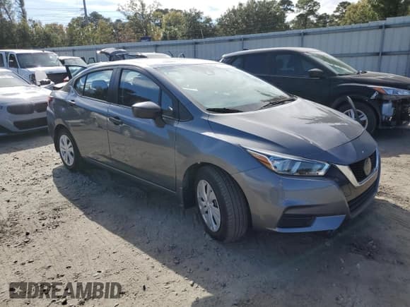 ✅ 2021 Nissan Versa S • VIN: 3N1CN8DV8ML806537 • Lot: 93227575. Listed on Copart with 56,560 mi. Free auction sales archive from the USA and detailed vehicle history report at DreamBid. Image 4.