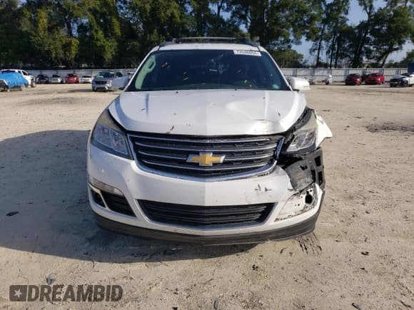 ✅ 2016 Chevrolet Traverse LT • VIN: 1GNKRGKD0GJ249577 • Lot: 73536054. Wystawiony na Copart z przebiegiem 107 647 mil. Bezpłatny archiwum sprzedaży aukcyjnych z USA i szczegółowy raport historii pojazdu na DreamBid. Zdjęcie 5.
