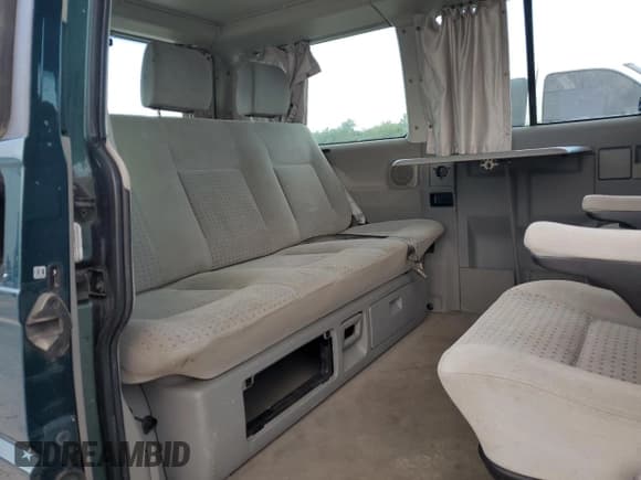 ✅ 2003 Volkswagen EuroVan MV • VIN: WV2NB47003H014467 • Лот: 62986295. Опубликован ранее на Copart с пробегом 109 383 миль. Бесплатный доступ к архиву аукционных продаж из США и подробный отчёт об истории автомобиля на DreamBid. Изображение 11.