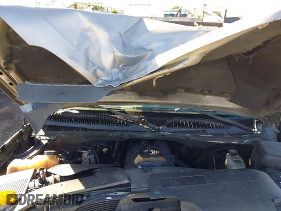 ✅ 2003 Chevrolet Silverado 2500HD LS • VIN: 1GCHC23U33F150223 • Lot: 43705201. Wystawiony na IAAI z przebiegiem 180 674 mil. Bezpłatny archiwum sprzedaży aukcyjnych z USA i szczegółowy raport historii pojazdu na DreamBid. Zdjęcie 10.