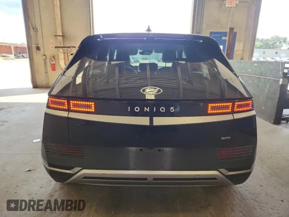 ✅ 2023 Hyundai Ioniq 5 SEL • VIN: KM8KNDAF6PU177252 • Lot: 70233435. Listed on Copart with 25,721 mi. Free auction sales archive from the USA and detailed vehicle history report at DreamBid. Image 6.