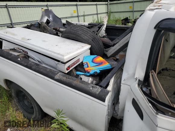 ✅ 2004 Toyota Tundra • VIN: 5TBJN321X4S442776 • Lot: 63484845. Wystawiony na Copart z przebiegiem Nie podano. Bezpłatny archiwum sprzedaży aukcyjnych z USA i szczegółowy raport historii pojazdu na DreamBid. Zdjęcie 10.