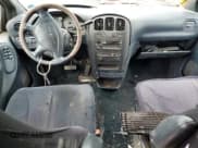 ✅ 2001 Chrysler Voyager LX • VIN: 1C4GJ45341B258517 • Лот: 47789295. Опубликован ранее на Copart с пробегом Не указан. Бесплатный доступ к архиву аукционных продаж из США и подробный отчёт об истории автомобиля на DreamBid. Изображение 8.