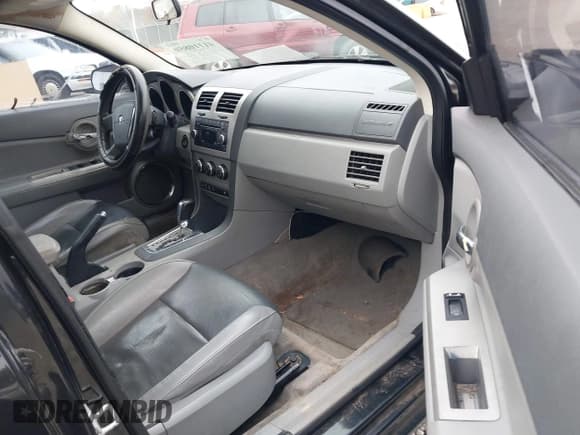 ✅ 2008 Dodge Avenger SXT • VIN: 1B3LC56R08N578137 • Лот: 41110850. Опубликован ранее на IAAI с пробегом 205 108 миль. Бесплатный доступ к архиву аукционных продаж из США и подробный отчёт об истории автомобиля на DreamBid. Изображение 5.