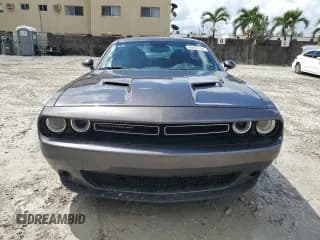 ✅ 2022 Dodge Challenger SXT • VIN: 2C3CDZAG7NH151877 • Lot: 69487744. Wystawiony na Copart z przebiegiem 45 583 mil. Bezpłatny archiwum sprzedaży aukcyjnych z USA i szczegółowy raport historii pojazdu na DreamBid. Zdjęcie 5.