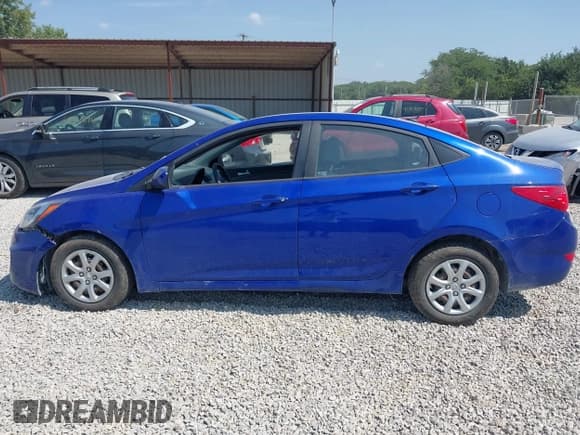 ✅ 2014 Hyundai Accent GLS • VIN: KMHCT4AE1EU684638 • Lot: 42961383. Wystawiony na IAAI z przebiegiem 115 890 mil. Bezpłatny archiwum sprzedaży aukcyjnych z USA i szczegółowy raport historii pojazdu na DreamBid. Zdjęcie 14.