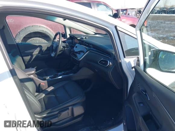 ✅ 2023 Chevrolet Bolt EV 2LT • VIN: 1G1FX6S03P4115015 • Lot: 41544105. Wystawiony na IAAI z przebiegiem 22 964 mil. Bezpłatny archiwum sprzedaży aukcyjnych z USA i szczegółowy raport historii pojazdu na DreamBid. Zdjęcie 5.