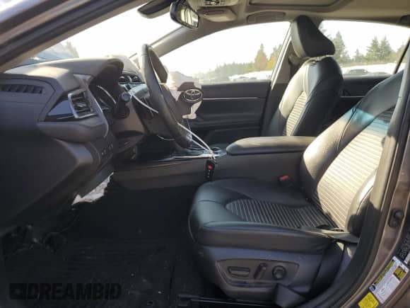 2020 Toyota Camry Hybrid SE с VIN 4T1J31AK9LU541056, выставлен на аукционе Copart как лот 83889005 с пробегом 80 216 миль миль и Списание • Salvage title. История ставок и продаж доступна на DreamBid. Изображение 7.