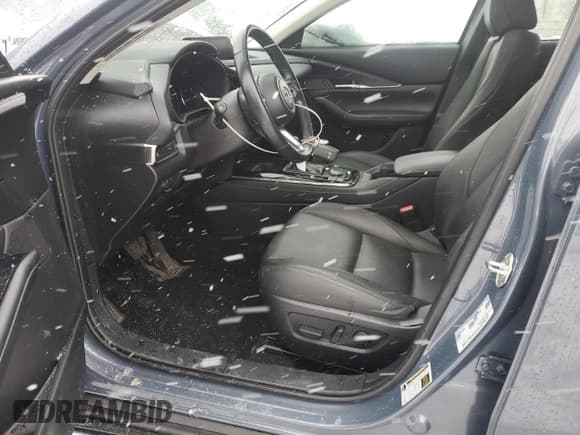 ✅ 2022 Mazda CX-30 2.5 Turbo • VIN: 3MVDMBAY9NM442834 • Lot: 91933855. Listed on Copart with 49,386 mi. Free auction sales archive from the USA and detailed vehicle history report at DreamBid. Image 7.