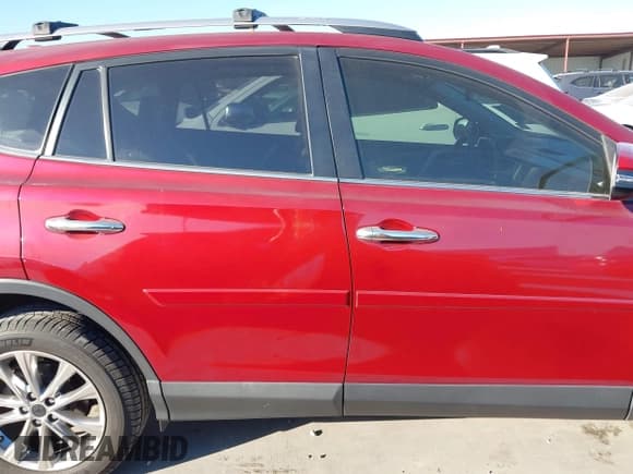 ✅ 2018 Toyota RAV4 Limited • VIN: JTMYFREV0JD109126 • Лот: 43441747. Опубликован ранее на IAAI с пробегом 74 360 миль. Бесплатный доступ к архиву аукционных продаж из США и подробный отчёт об истории автомобиля на DreamBid. Изображение 13.