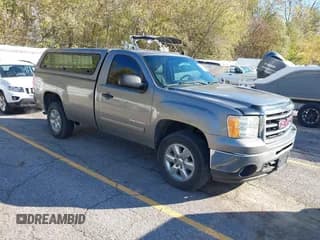 ✅ 2013 GMC Sierra 1500 SLE • VIN: 1GTN2VE08DZ118952 • Лот: 43537156. Опубликован ранее на IAAI с пробегом 338 901 миль. Бесплатный доступ к архиву аукционных продаж из США и подробный отчёт об истории автомобиля на DreamBid. Изображение 1.