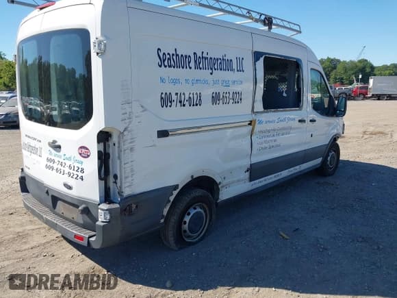 ✅ 2016 Ford Transit Cargo • VIN: 1FTYR2CG1GKB01723 • Lot: 43028041. Wystawiony na IAAI z przebiegiem 95 037 mil. Bezpłatny archiwum sprzedaży aukcyjnych z USA i szczegółowy raport historii pojazdu na DreamBid. Zdjęcie 4.