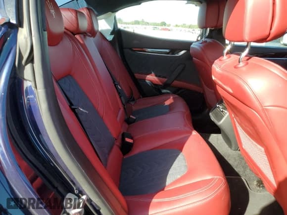 ✅ 2019 Maserati Ghibli S Q4 GranLusso • VIN: ZAM57YTLXK1314852 • Лот: 74938993. Опубликован ранее на Copart с пробегом Не указан. Бесплатный доступ к архиву аукционных продаж из США и подробный отчёт об истории автомобиля на DreamBid. Изображение 10.