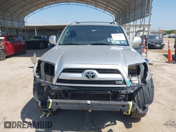 ✅ 2007 Toyota 4Runner Limited • VIN: JTEBT17R978042524 • Lot: 42257933. Listed on IAAI with 262,304 mi. Free auction sales archive from the USA and detailed vehicle history report at DreamBid. Image 13.