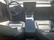 ✅ 2021 Tesla Model Y Long Range • VIN: 5YJYGDEE7MF130634 • Lot: 61076835. Wystawiony na Copart z przebiegiem Nie podano. Bezpłatny archiwum sprzedaży aukcyjnych z USA i szczegółowy raport historii pojazdu na DreamBid. Zdjęcie 8.