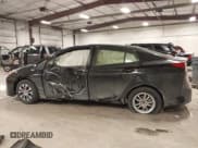 ✅ 2022 Toyota Prius LE • VIN: JTDL9MFU4N3035988 • Lot: 41389054. Wystawiony na IAAI z przebiegiem 56 633 mil. Bezpłatny archiwum sprzedaży aukcyjnych z USA i szczegółowy raport historii pojazdu na DreamBid. Zdjęcie 14.