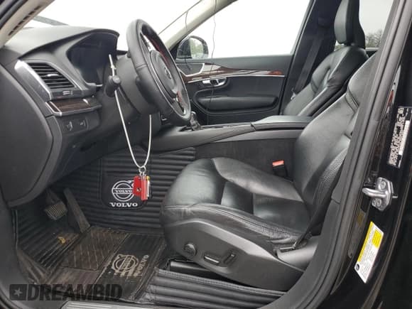 ✅ 2019 Volvo XC90 Momentum • VIN: YV4A22PK0K1501353 • Lot: 81255505. Listed on Copart with 151,941 mi. Free auction sales archive from the USA and detailed vehicle history report at DreamBid. Image 7.