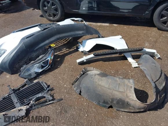 ✅ 2020 Chevrolet Equinox LS • VIN: 3GNAXFEV0LS654136 • Lot: 42214480. Listed on IAAI with 39,738 mi. Free auction sales archive from the USA and detailed vehicle history report at DreamBid. Image 12.