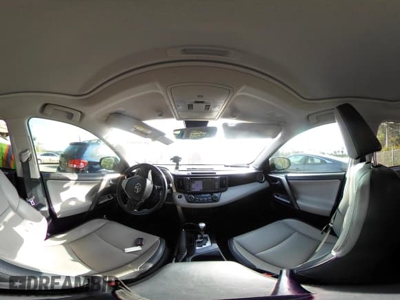 ✅ 2016 Toyota RAV4 Limited • VIN: JTMYFREV2GJ068248 • Lot: 41252405. Listed on IAAI with 130,432 mi. Free auction sales archive from the USA and detailed vehicle history report at DreamBid. Image 18.