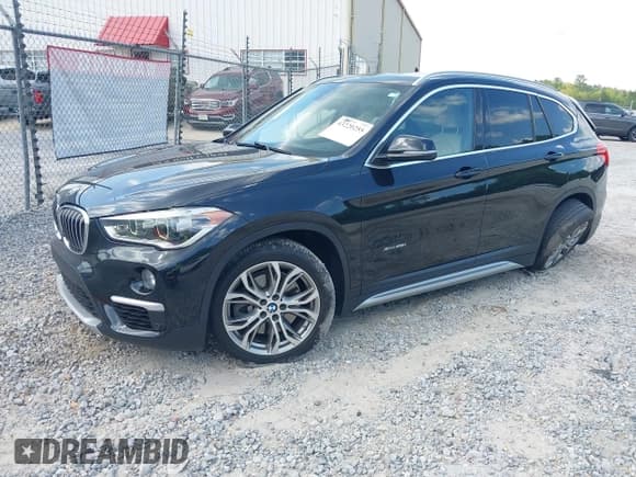 ✅ 2016 BMW X1 xDrive28i • VIN: WBXHT3C32G5E50186 • Lot: 43220255. Listed on IAAI with 72,024 mi. Free auction sales archive from the USA and detailed vehicle history report at DreamBid. Image 17.