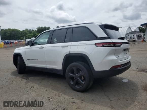 2023 Jeep Grand Cherokee Altitude X with VIN 1C4RJHAG2P8882976, listed as a Copart auction lot 64212725 with 28,574 mi miles and Salvage title. Bid and sale history available at DreamBid. Image 2.